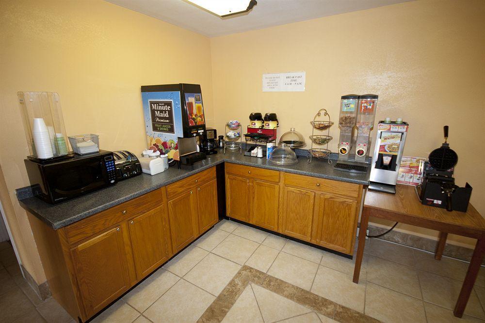 Days Inn By Wyndham Defuniak Springs Luaran gambar