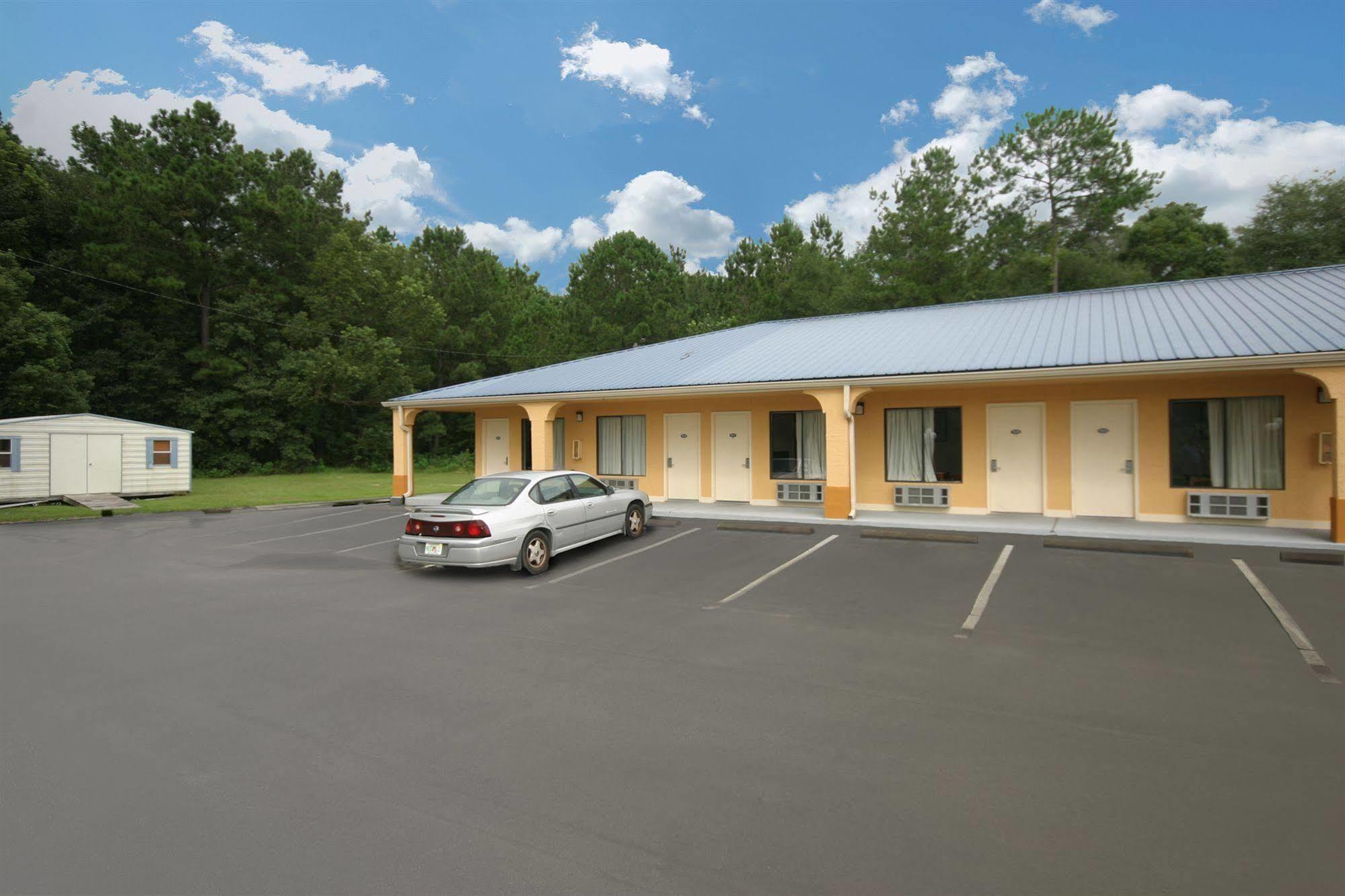 Days Inn By Wyndham Defuniak Springs Luaran gambar