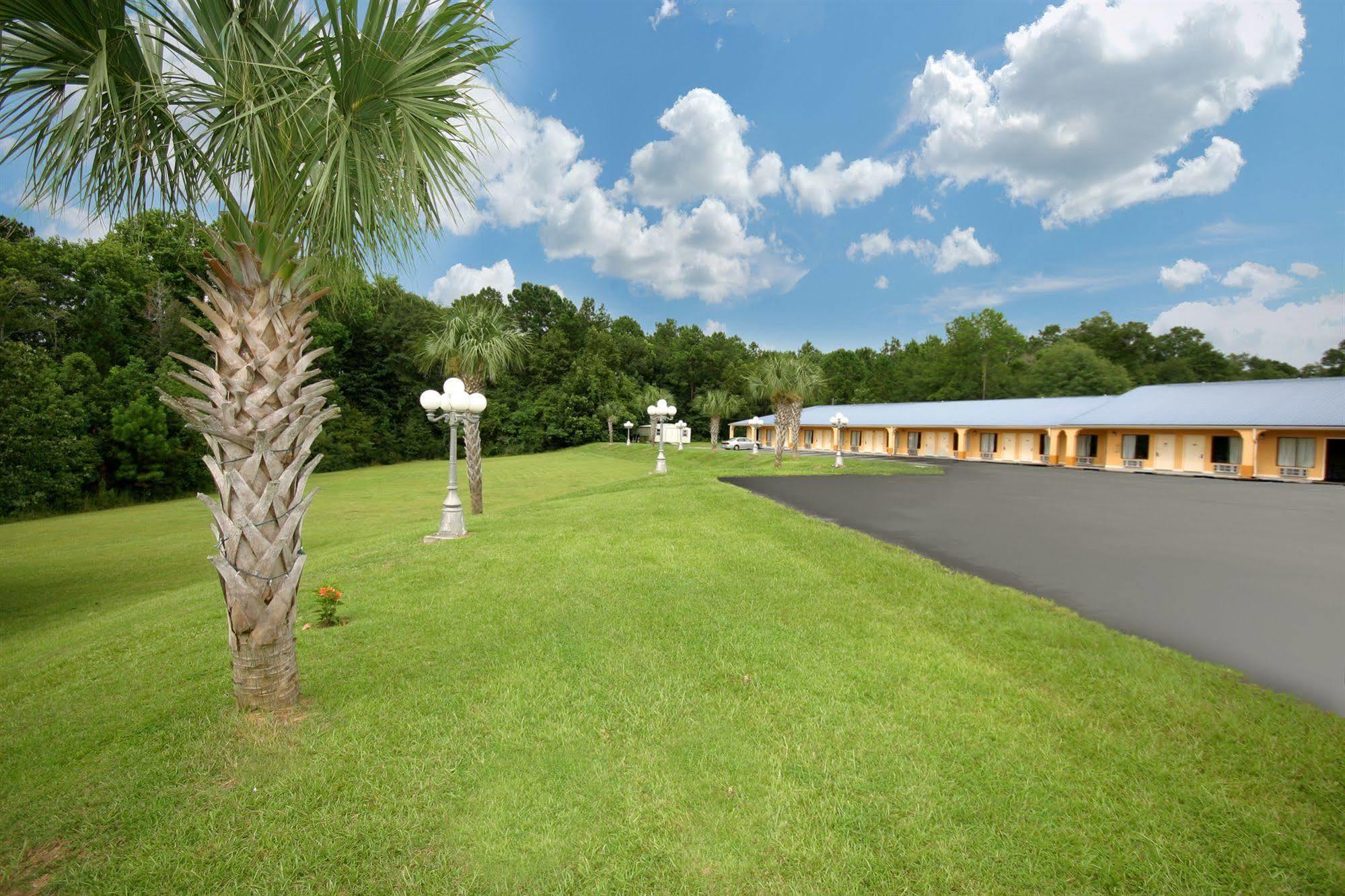 Days Inn By Wyndham Defuniak Springs Luaran gambar
